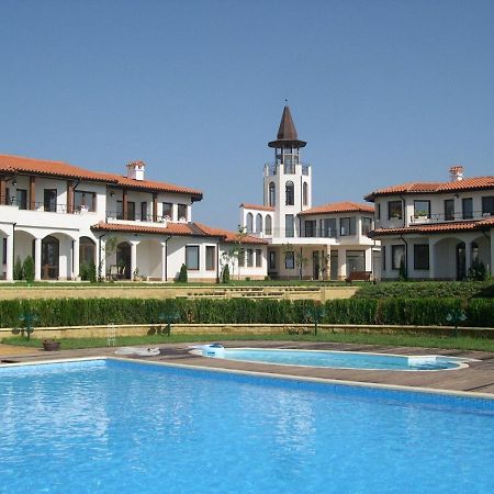 Вила Бел Тауър - Villa Bell Tower Balçık Dış mekan fotoğraf